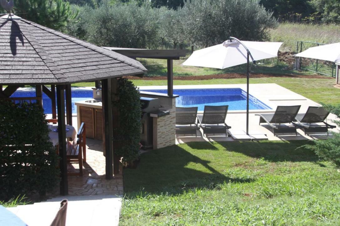 Premantura Olive Garden Villa Exterior photo