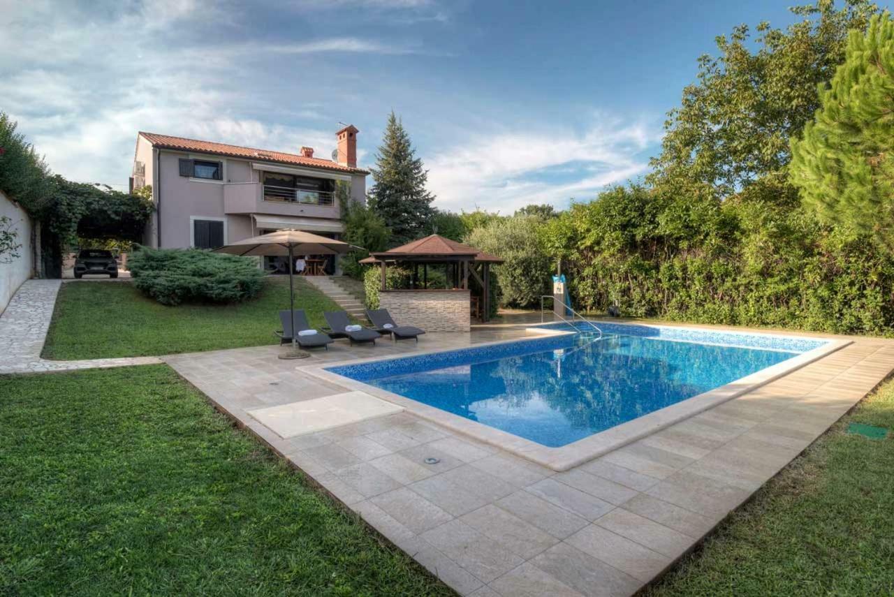 Premantura Olive Garden Villa Exterior photo